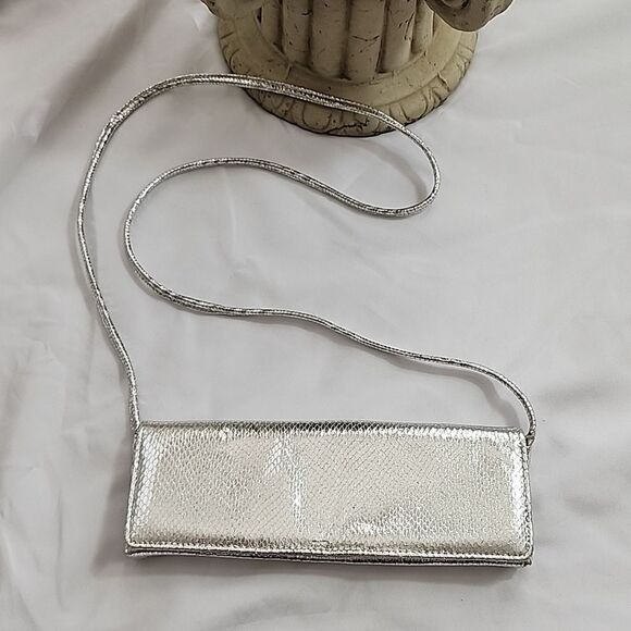 Vintage La Regale Faux Reptile Evening Bag Shiny Platinum - Picture 1 of 11